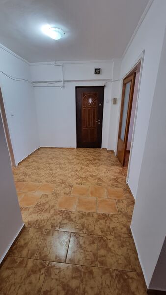 Mihai Bravu nr. 325, Bucuresti, stradal, et. 1